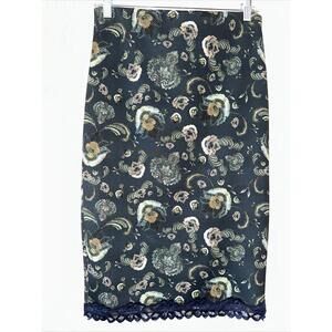 Zara Trafaluc Women's Medium Pull On Pencil Skirt Green Floral Lace Hem Trim